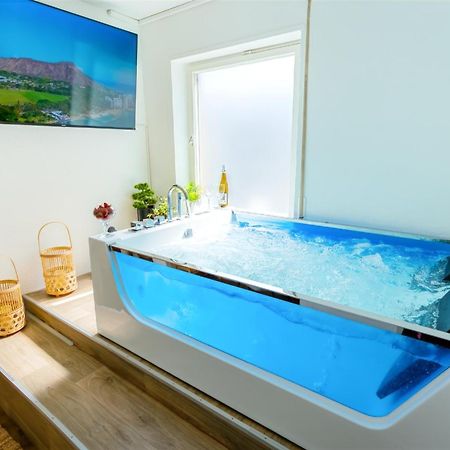 The Big Muenster Fuer Bis Zu 12, Whirlpool, Sauna, Zentral, Tischfussball, Balkon, Gasgrill Ulm Dış mekan fotoğraf