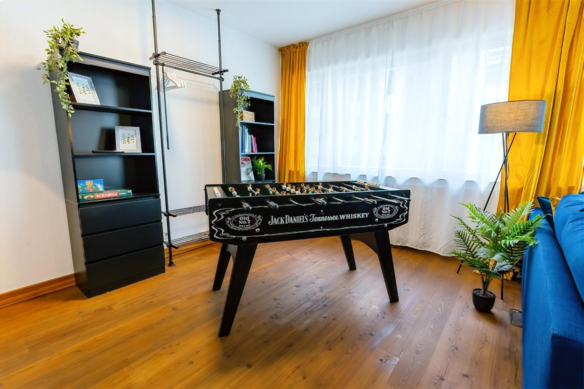The Big Muenster Fuer Bis Zu 12, Whirlpool, Sauna, Zentral, Tischfussball, Balkon, Gasgrill Ulm Dış mekan fotoğraf