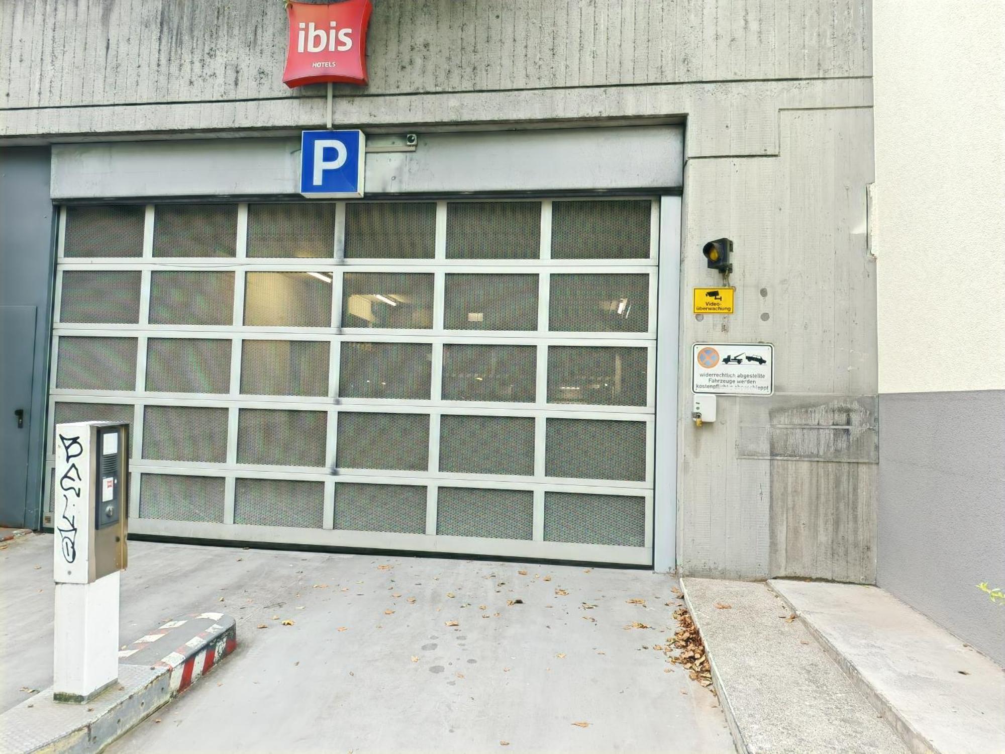 The Big Muenster Fuer Bis Zu 12, Whirlpool, Sauna, Zentral, Tischfussball, Balkon, Gasgrill Ulm Dış mekan fotoğraf